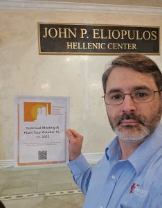 felipe head shot at conference